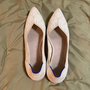 Rothys the point in 9.5 white lily floral